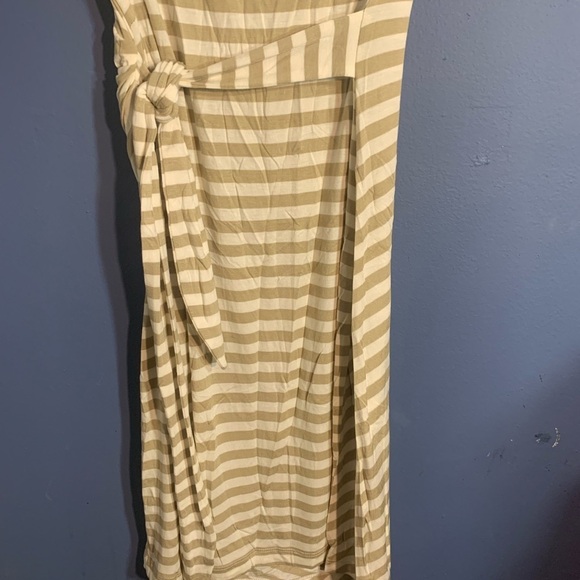 Tan and white stripped dress size PL - Picture 10 of 11